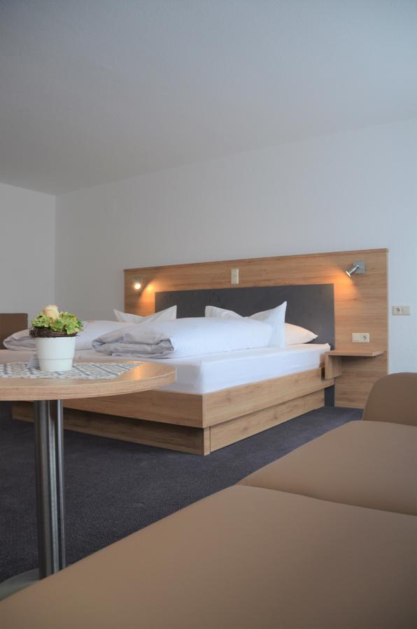 Hotel Hirt Deißlingen Esterno foto