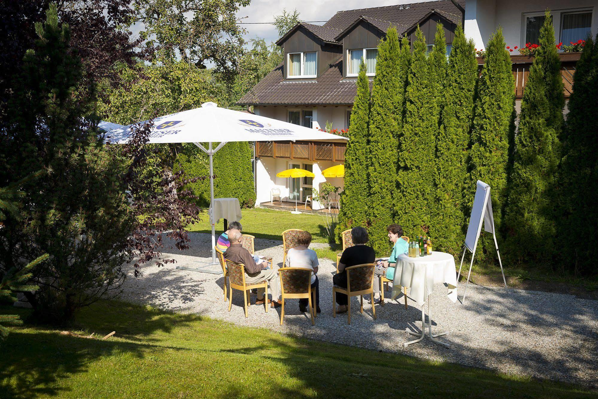 Hotel Hirt Deißlingen Esterno foto